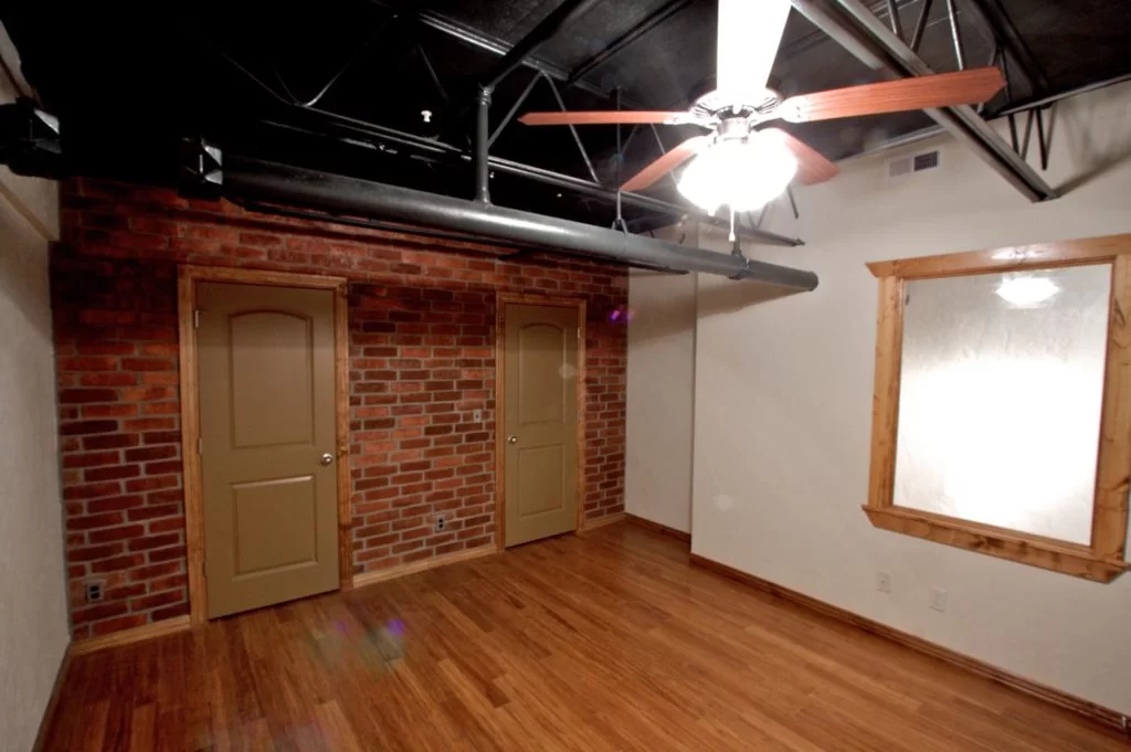 AW-121-JAY-HI RES (3)