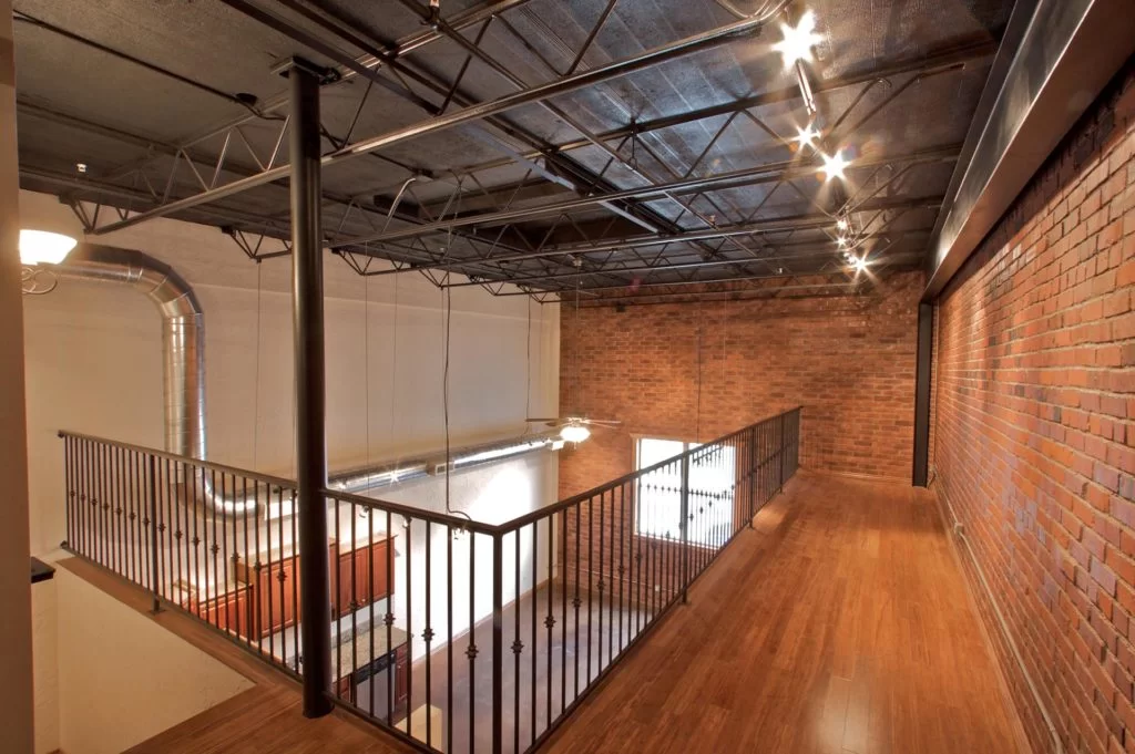 AW-122-JAY-HI RES (7)