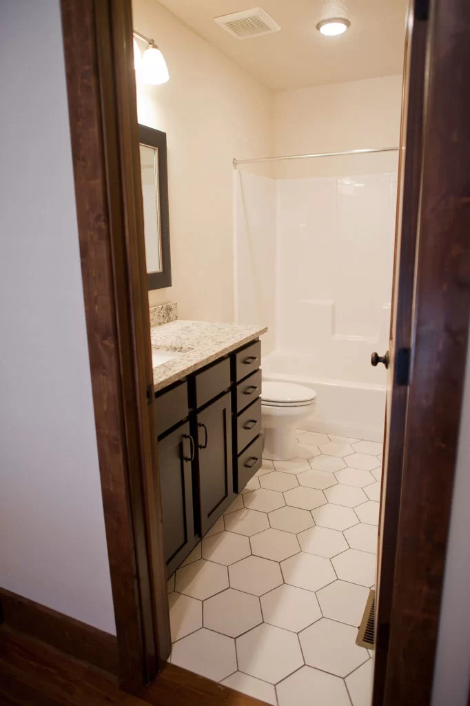 SLApts_027-biscuit-west