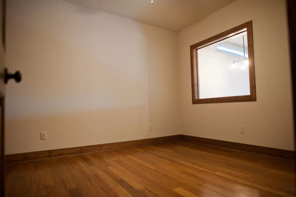 SLApts_060-biscuit-west